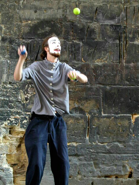 Prague Juggler