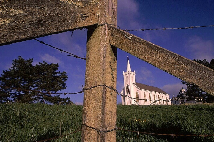 COUNTRY CHURCH