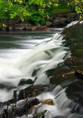 Crestwood Falls