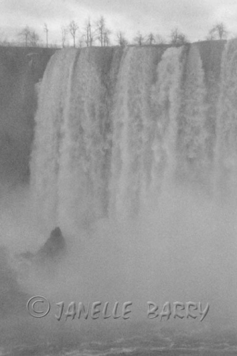 Niagara Through The Mist