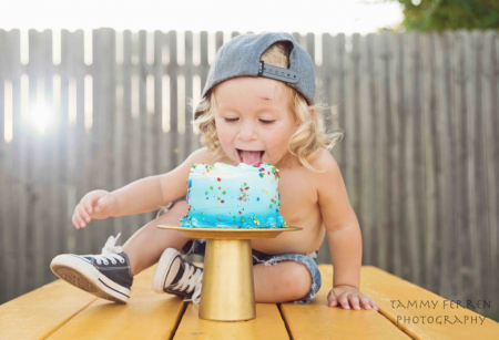 ~~  KyKy and his CakeCake  ~~