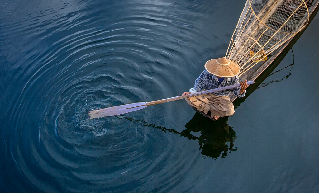 Morning in inle lake