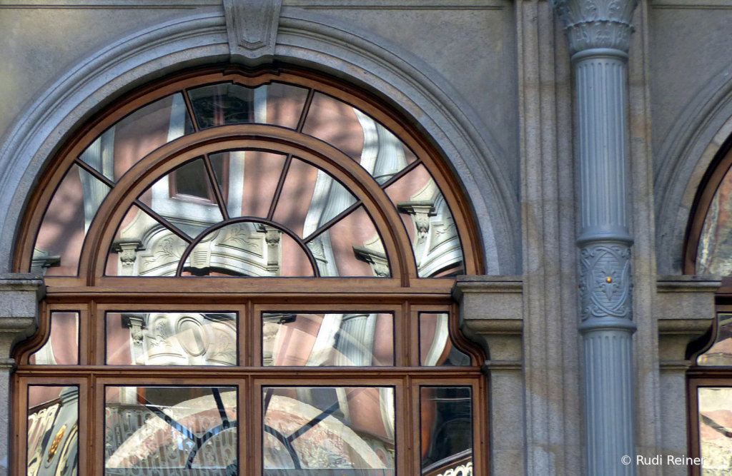 Palace window reflection, Porto