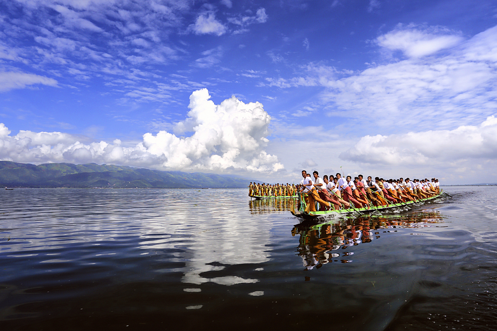 Boat Racing