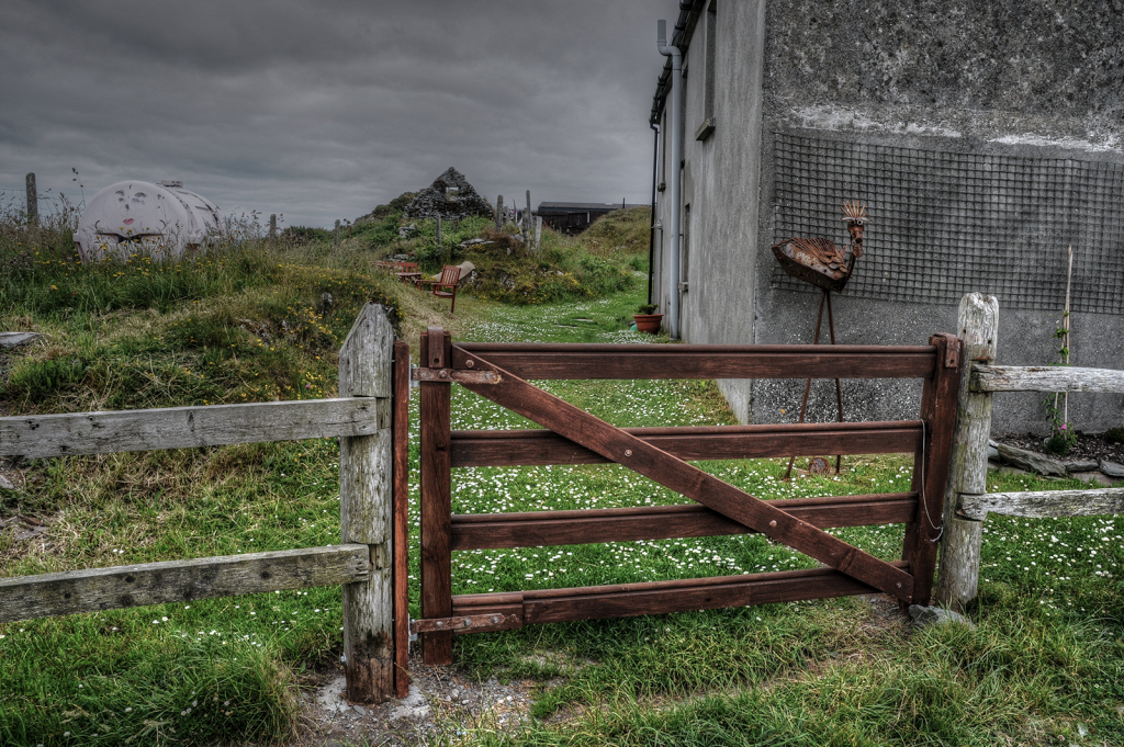 Gate on Inis Arcáin