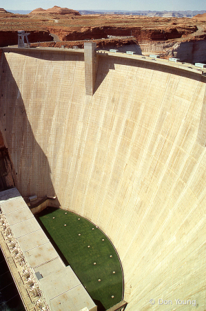 Glen Canyon Dam on Lake Powell