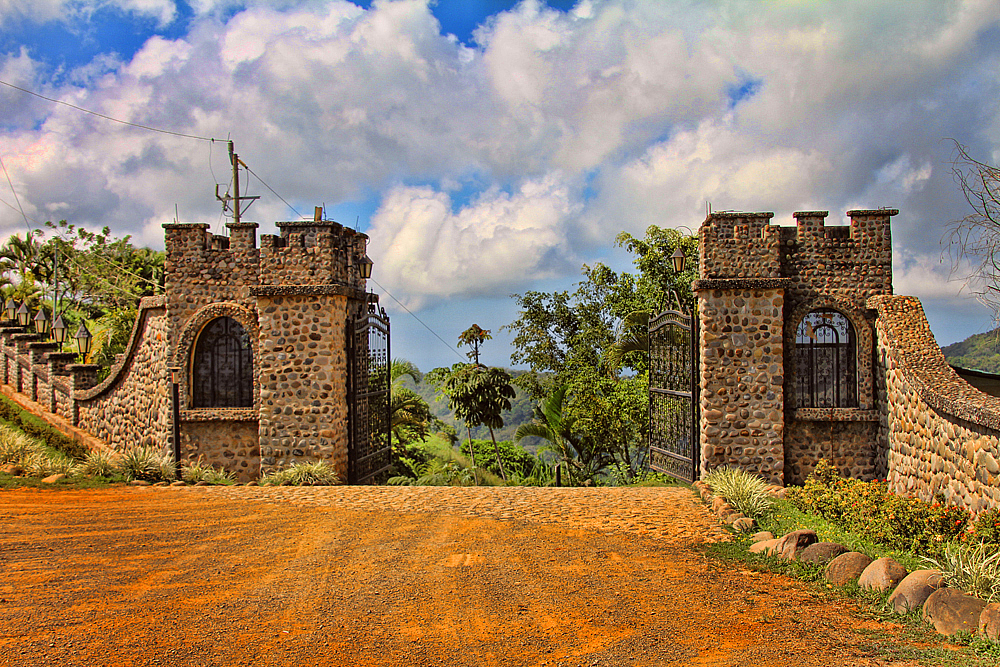 Costa Rica Gate