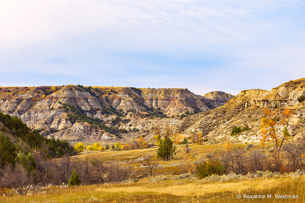 Fall in the badlands - ID: 16012731 © Roxanne M. Westman