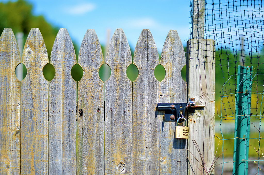 Gate patterns