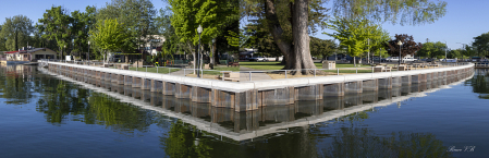 Library park panorama at the pier