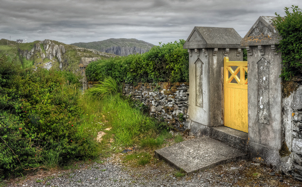 The Yellow Door 