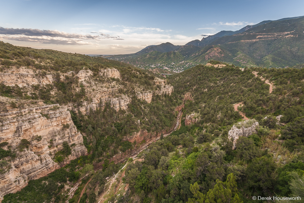 Cave of the Winds Mountain Park