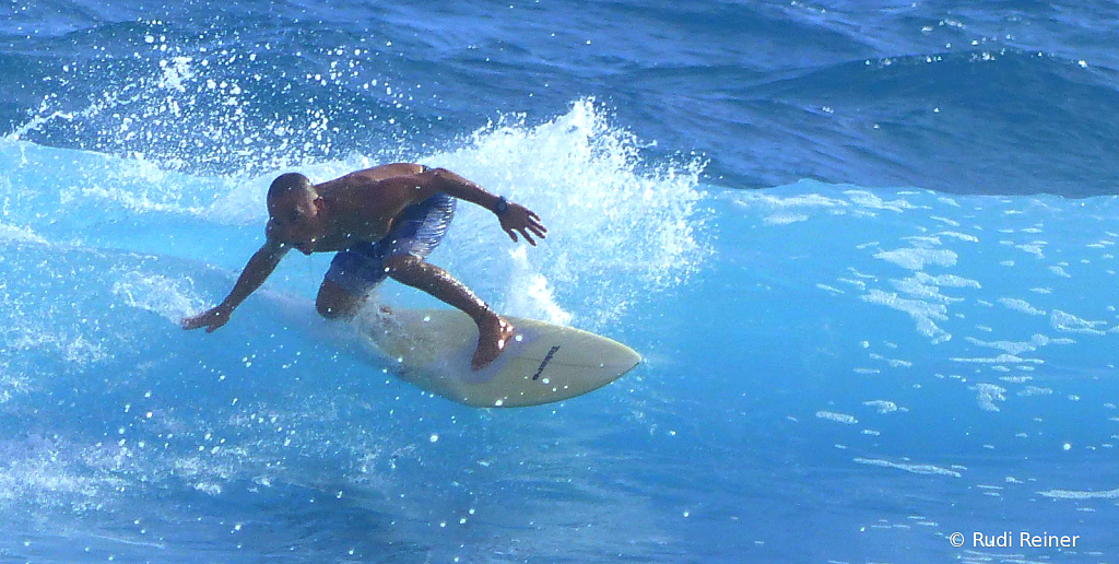 Riding the wave, Oahu