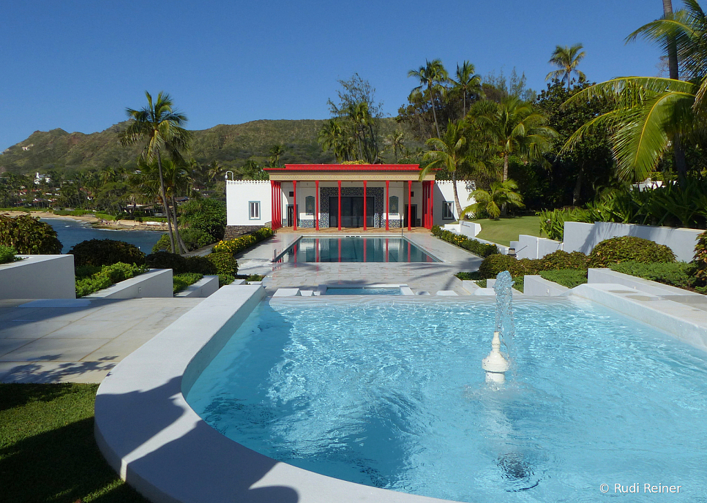 Palace pool. Oahu