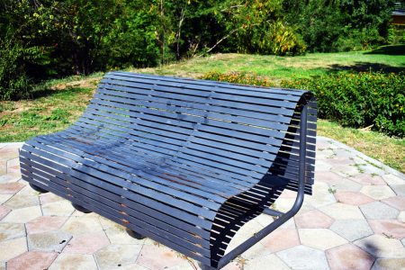 A MODERN BENCH AND ITS SHADOW