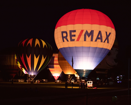 balloon glow