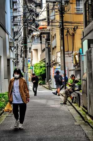 ~ ~ WALKING THE SIDE STREETS OF TOKYO ~ ~ 