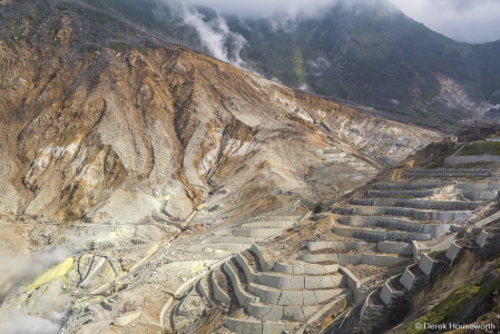 Ōwakudani (Great Boiling Valley)