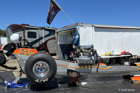 Slingshot dragster between rounds