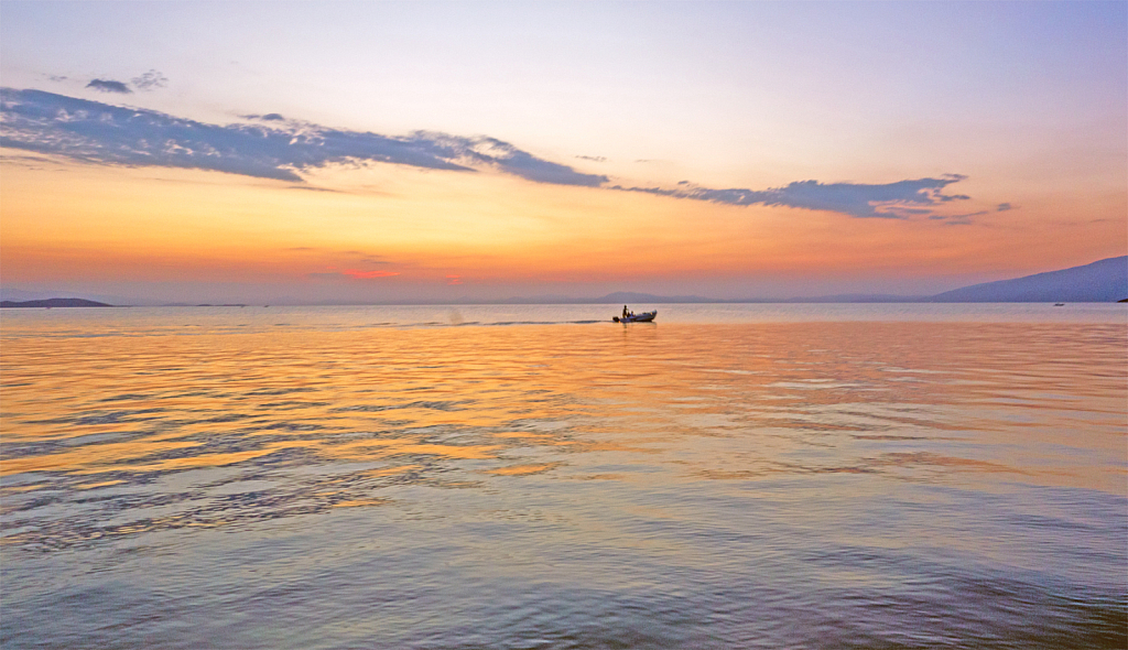 Golden sunset at the Bay.