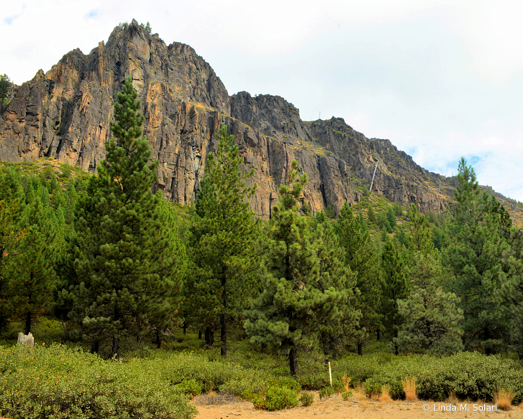 Mountain Range In Bend Oregon