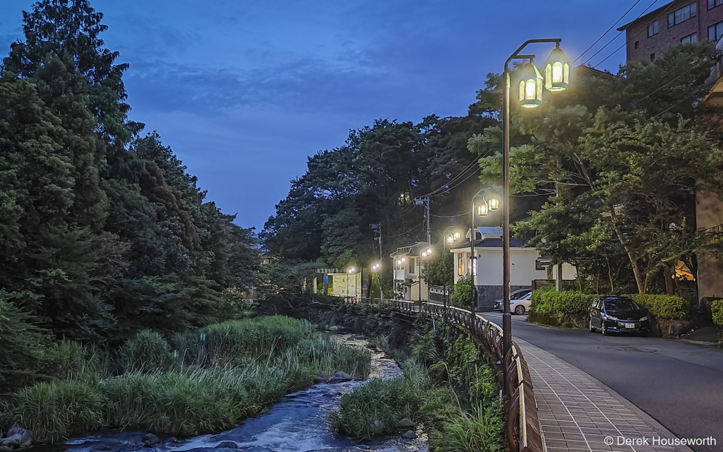 Yabutaki-dōri (Yubataki Street)