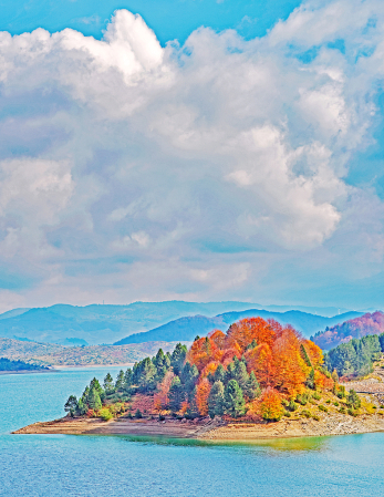 Autumn at the lake.