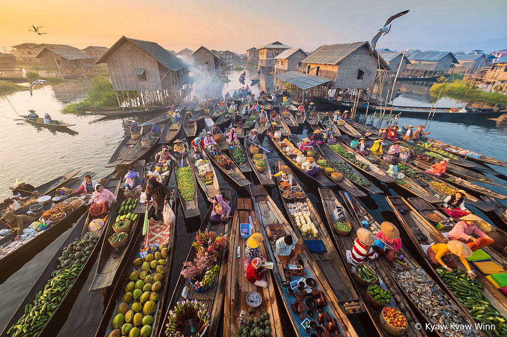 Floating Market in Inle lake