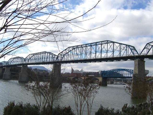 Walnut Street Bridge