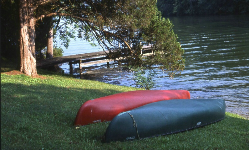 Canoe Twins