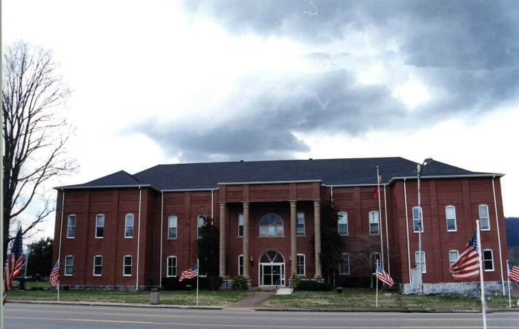 Bledsole County Courthouse