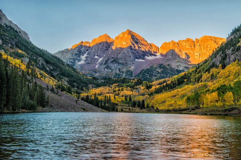 Sunrise at Maroon Bells