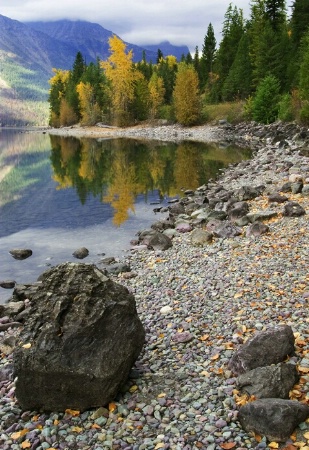 A Fall trail of rocks