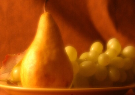 Still life with Pear and Grapes