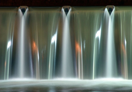 waterfall in smoking suite