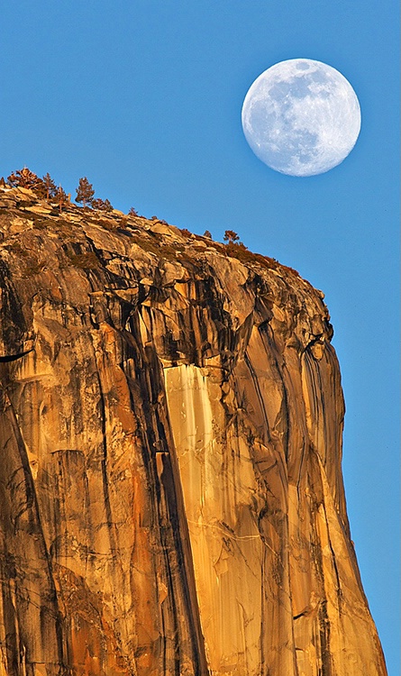 Moon Over El Capitan