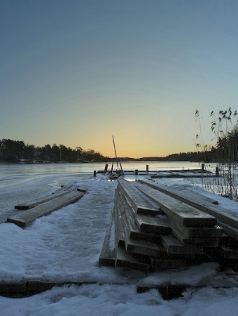 Morning at the old steam-boat landing stage