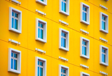 BLUE  WINDOWS - YELLOW  WALLS