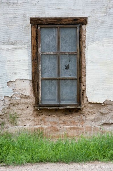Window-Tuscon Barrio - ID: 5494602 © William Dow