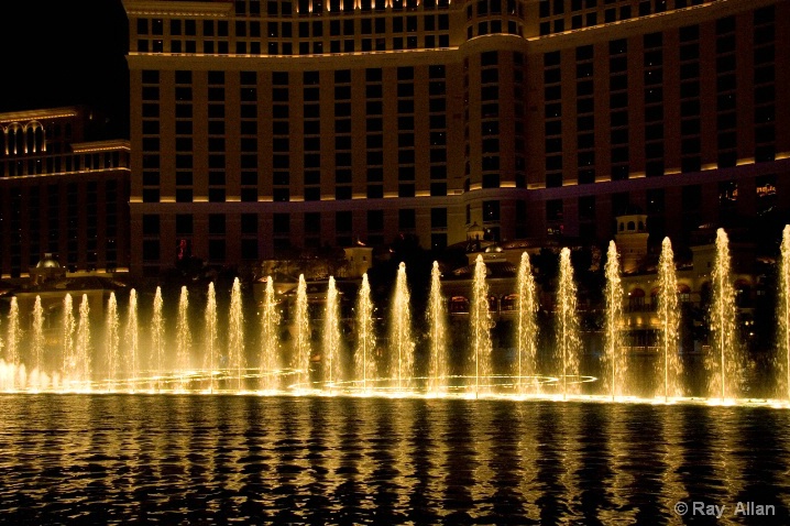 bellagio_fountains_2mg_2526a_c