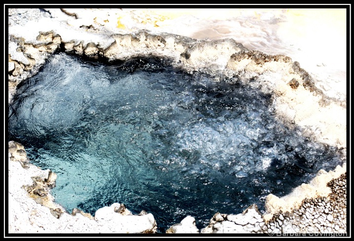 yellowstone_geyser.