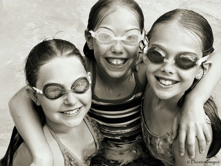 Goggle Girls