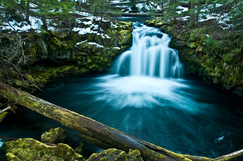 Whitehorse Falls, Oregon