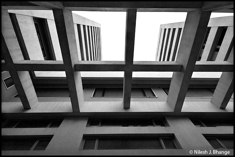 Bombay Hospital : The Art Of Symmetry