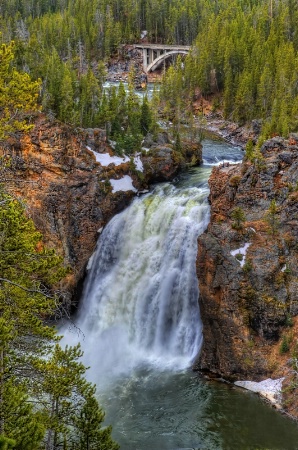 Upper Yellowstone Falls