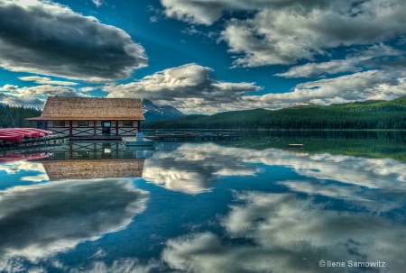 Maligne Lake