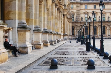 Waiting at the Louvre