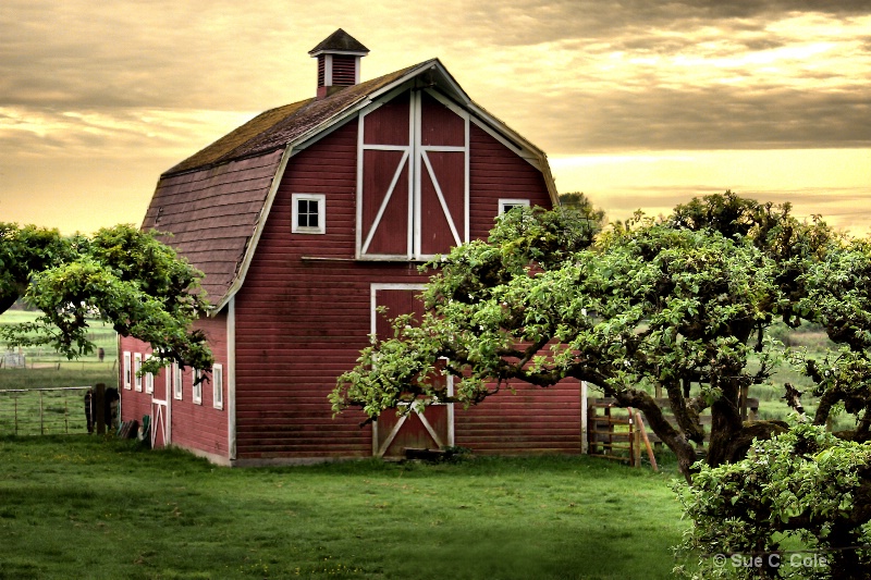 The Little Red Barn