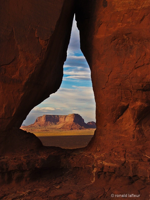 teardrop arch