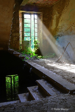 Tobacco drying house4